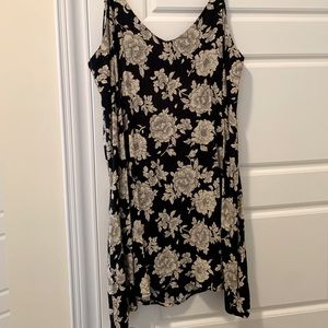 BRANDY MELVILLE LOW BACK FLORAL DRESS